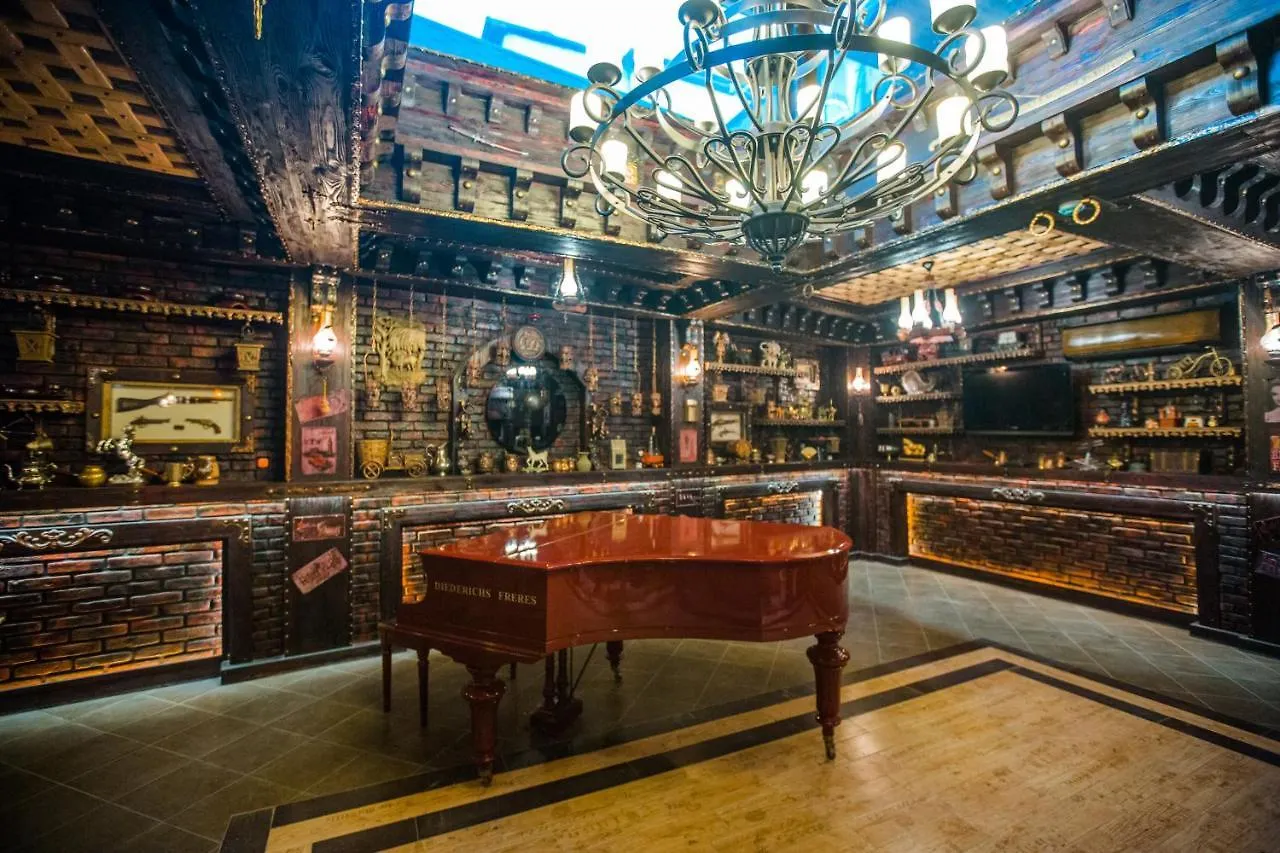 Lviv Castle Hotel Baku 3*,
