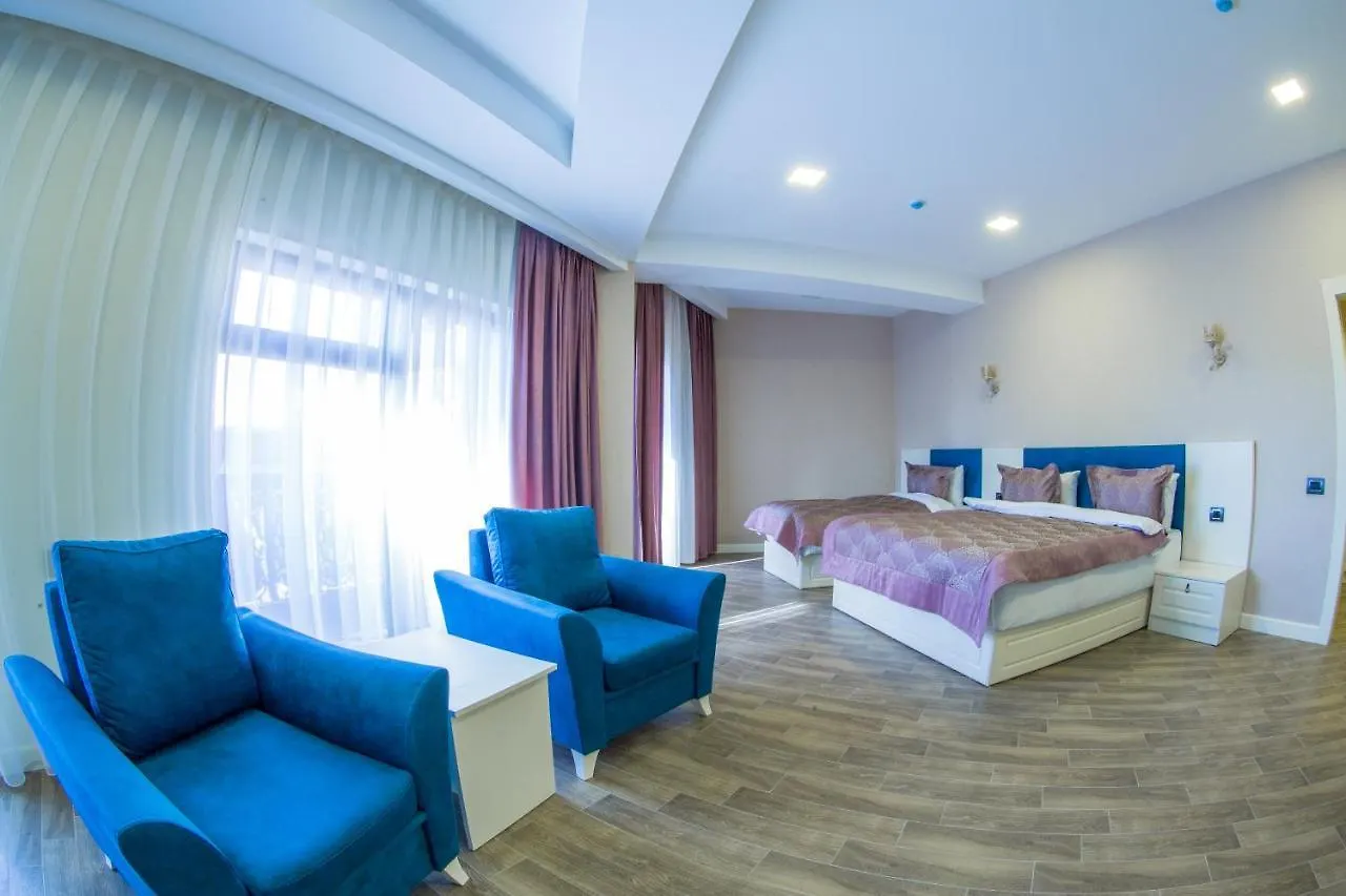 Lviv Castle Hotel Baku 3*,