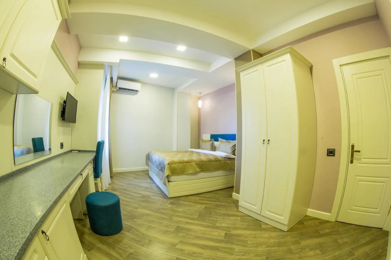 Lviv Castle Hotel Baku 3*,